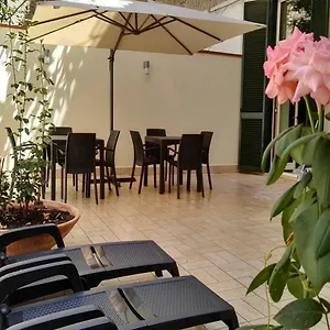 Al Centro Storico Couette-café